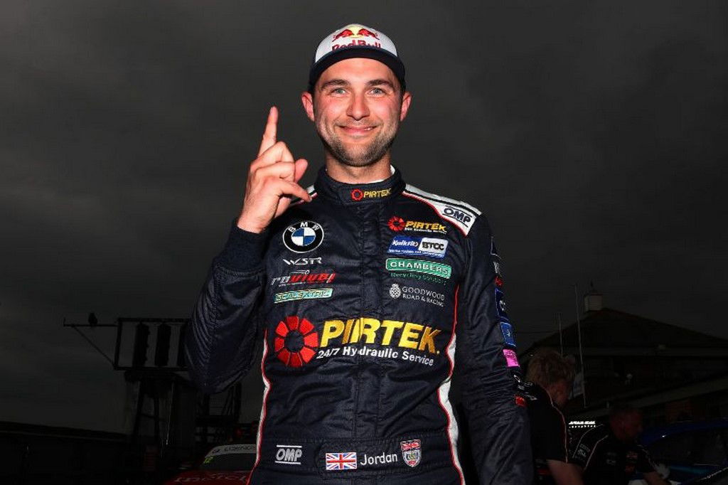 Jordan takes pole in chaotic Croft qualifying